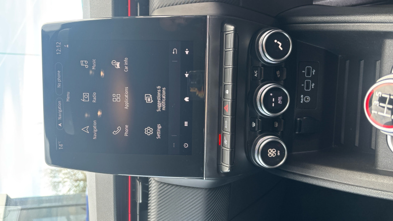 Renault Clio 1.0 TCe 100 RS Line 5dr Petrol Hatchback